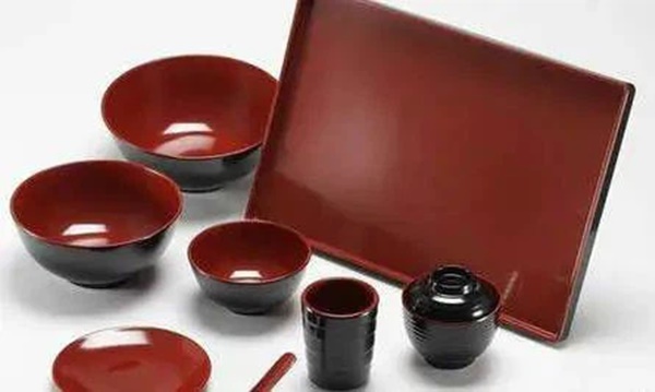 Con gái 1 tuổi đã mắc ung thư, BS cảnh báo thường xuyên sử dụng chén bát bằng chất liệu này sớm muộn ung thư cũng tới-2