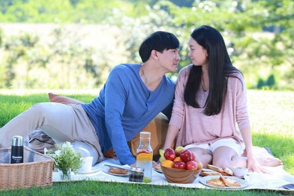 Chính thất chặn xe, náo loạn cả góc phố để bóc phốt chồng ngoại tình, hành động của người chồng khiến ai cũng chạnh lòng-3