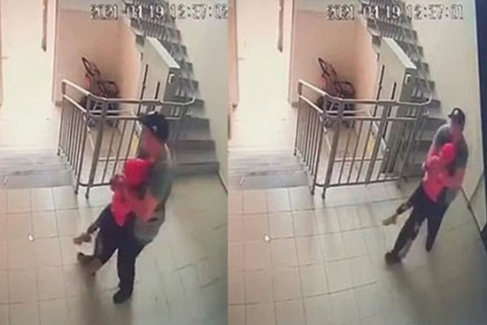 Bị người lạ theo dõi lôi đi cưỡng hiếp, bé gái phản ứng nhanh không chỉ tự cứu mạng mình, còn tống yêu râu xanh vào tù