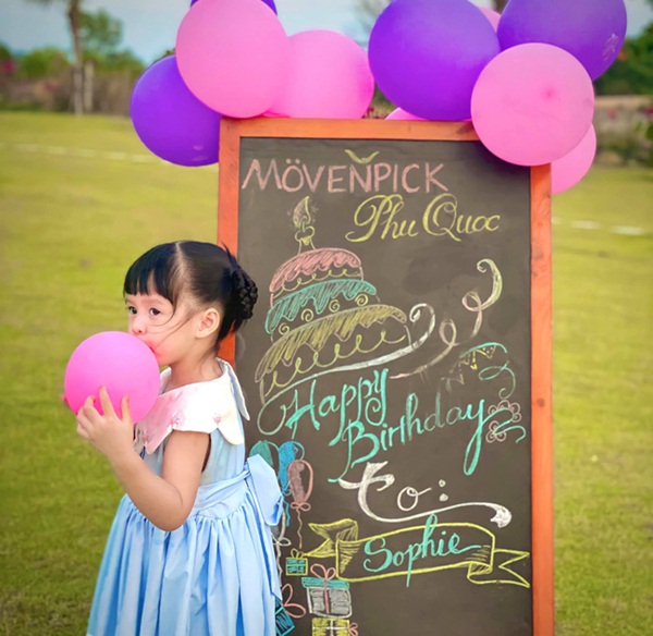 Cô bé Gen Alpha nhà Đặng Thu Thảo: Càng lớn càng ra dáng mỹ nhân, soi kỹ đôi chân mới phát hiện cách nuôi dạy đặc biệt của mẹ-2