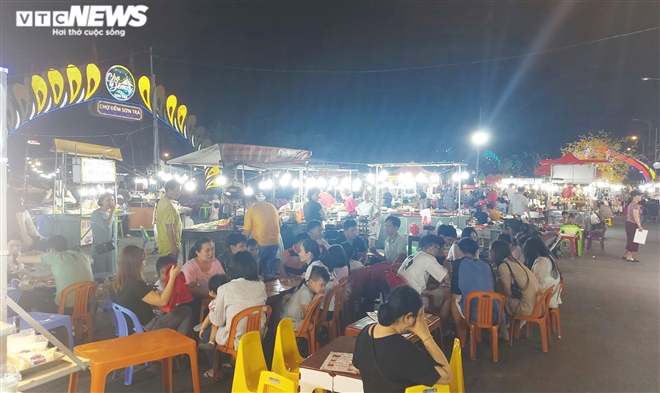 Đà Nẵng rầm rộ kích cầu du lịch, đón gần 130.000 lượt khách dịp 30/4 - 1/5-2