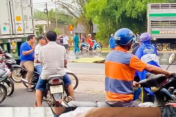 Video: Vượt đèn đỏ, xe hơi bị xe đầu kéo tông bay hàng chục mét-1