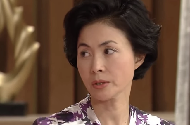 Mẹ chồng suốt ngày tâm sự với cháu nội mới đẻ, nghe những lời bà nói mà tôi suy nhược khi ở cữ-1