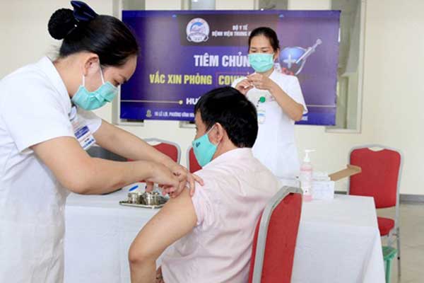 Những người nhập cảnh từ Campuchia về Việt Nam nhiễm virus SARS-CoV-2 biến chủng Anh và Nam Phi-1
