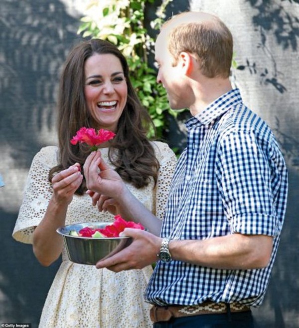 Kỷ niệm 10 năm ngày cưới của vợ chồng William - Kate, nhìn lại loạt khoảnh khắc tình bể bình chứng minh họ là một nửa hoàn hảo dành cho nhau-5