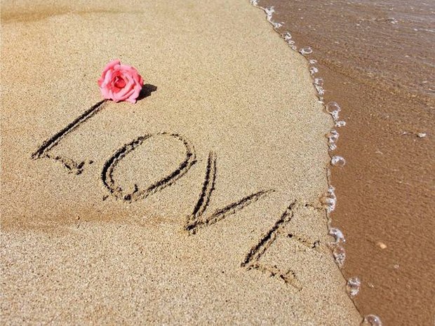 Thiều Bảo Trâm đăng một lèo 43 tấm ảnh Love ngay sau khi Sơn Tùng vừa thổ lộ yêu vào khổ lắm-2