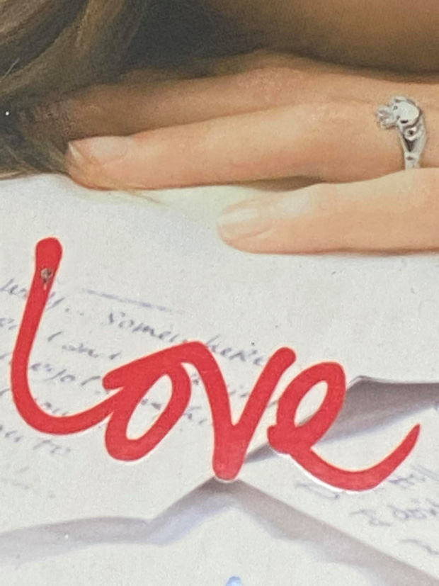 Thiều Bảo Trâm đăng một lèo 43 tấm ảnh Love ngay sau khi Sơn Tùng vừa thổ lộ yêu vào khổ lắm-4