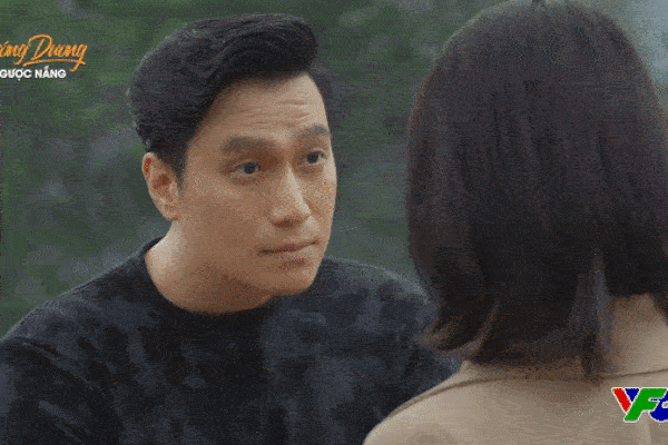 Hướng dương ngược nắng tập 59: Châu bần thần khi nhận được loạt mail của Kiên, Minh ngất lịm khiến Trí và bà Loan sợ hãi tột độ-1