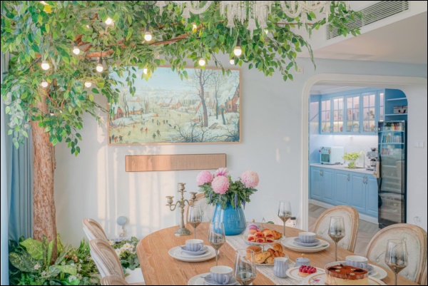 Mê phim đồng quê, vợ chồng Tp.HCM thiết lập không gian sống vừa cổ điển vừa hiện đại với tông&nbsp;màu xanh blue đẹp xuất sắc-15