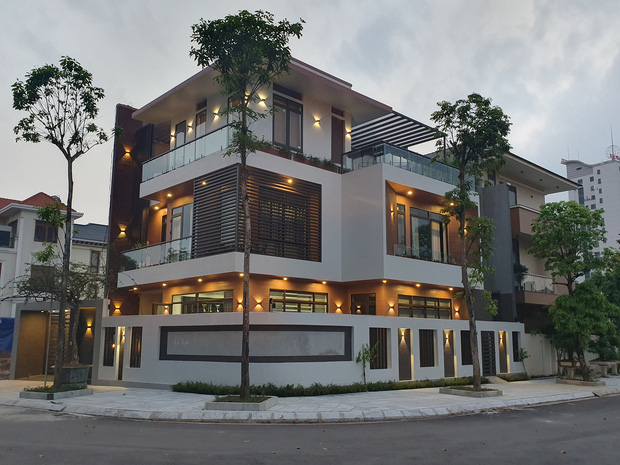Sau 15 năm cưới, vợ chồng Thái Nguyên xây biệt thự 3 tầng hơn 3 tỷ, chia sẻ kinh nghiệm giảm chi phí thi công đáng học hỏi-1