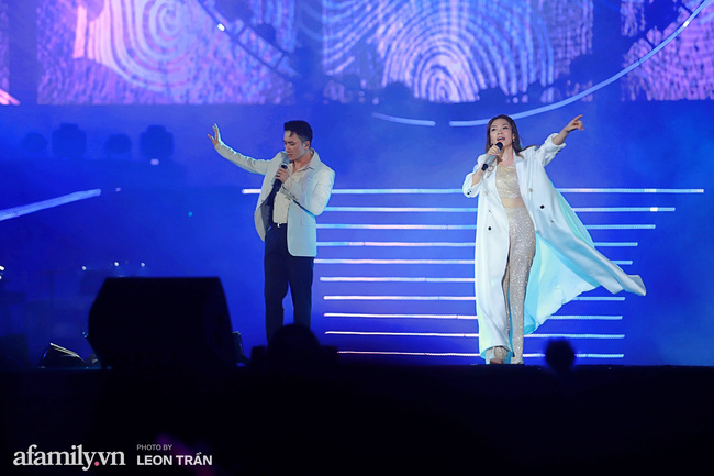 Trọn vẹn một Mỹ Tâm cùng khóc cười với khán giả trong đêm nhạc Tri Âm qua những hình ảnh đẹp-5