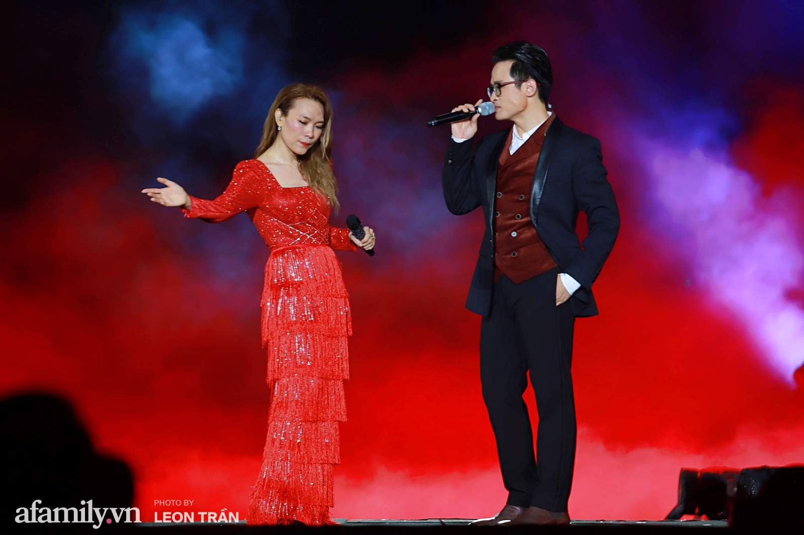 Trọn vẹn một Mỹ Tâm cùng khóc cười với khán giả trong đêm nhạc Tri Âm qua những hình ảnh đẹp-6