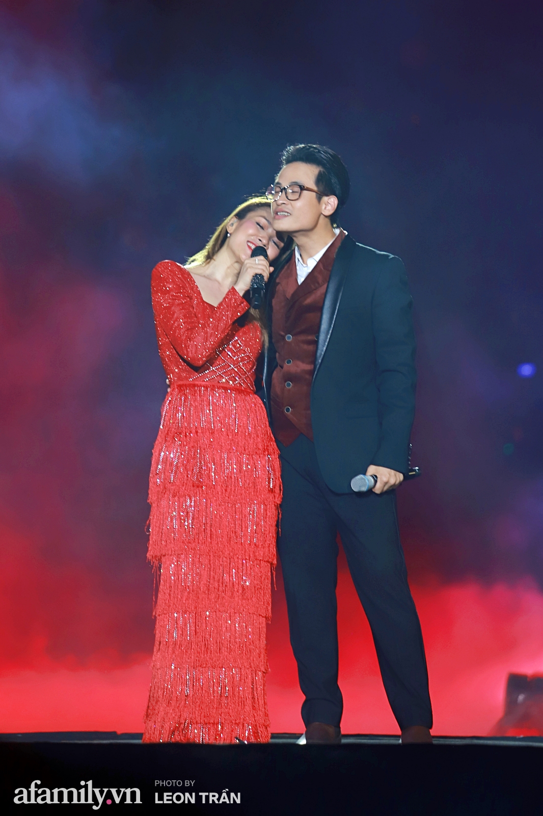 Trọn vẹn một Mỹ Tâm cùng khóc cười với khán giả trong đêm nhạc Tri Âm qua những hình ảnh đẹp-7