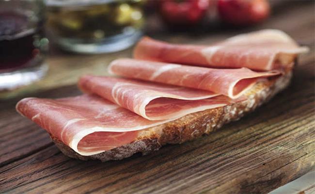 Lạ lùng những thứ càng mốc càng... đắt tiền-16