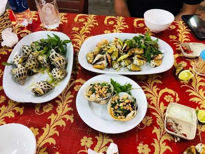 Quán ăn ở Nha Trang bị tố chặt chém 1,8 triệu/kg ốc hương-2