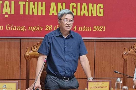 Thứ trưởng Bộ Y tế: 'Cần nâng mức phòng dịch Covid-19 lên cấp độ mới'