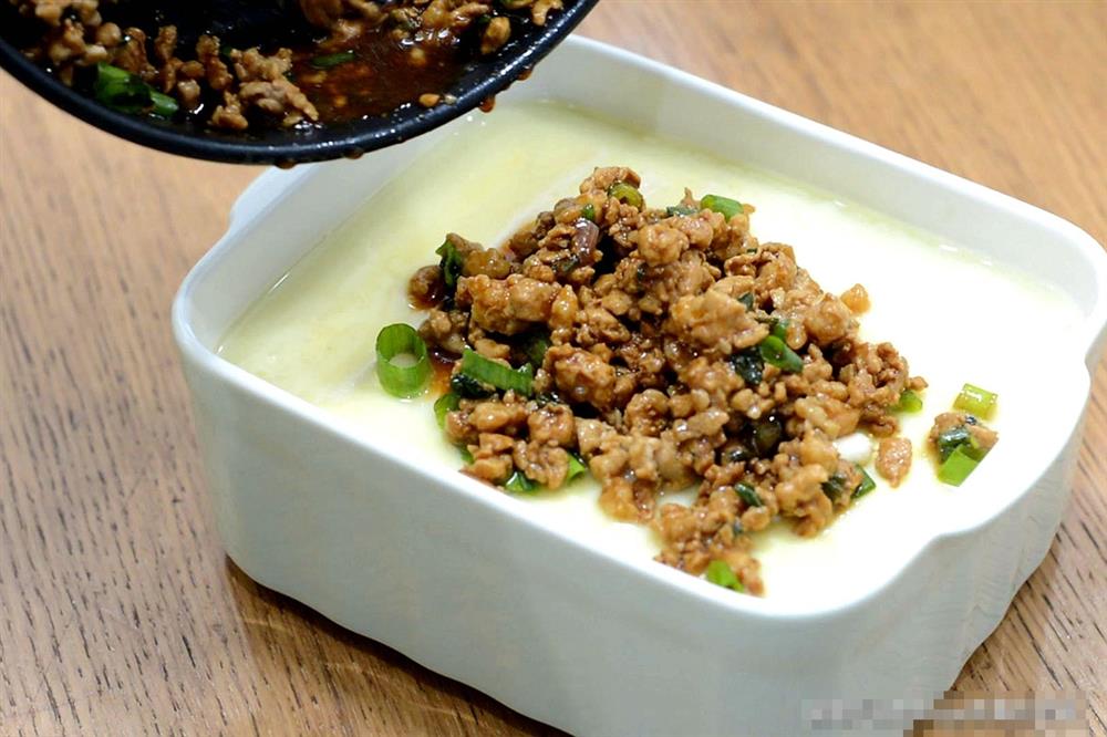 Đậu phụ hấp trứng thịt bằm: Món ăn lạ miệng, vừa bổ dưỡng lại dễ tiêu hóa, ai ăn rồi cũng mê-10