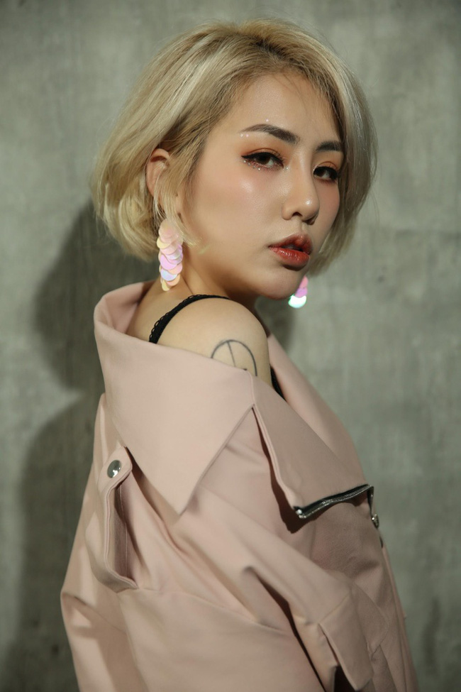 Màn xóa vết người cũ của nữ ca sĩ nổi tiếng xôn xao MXH: Khi tình yêu kết thúc cũng là lúc ta cần đè cho nhau chiếc khẩu trang-6