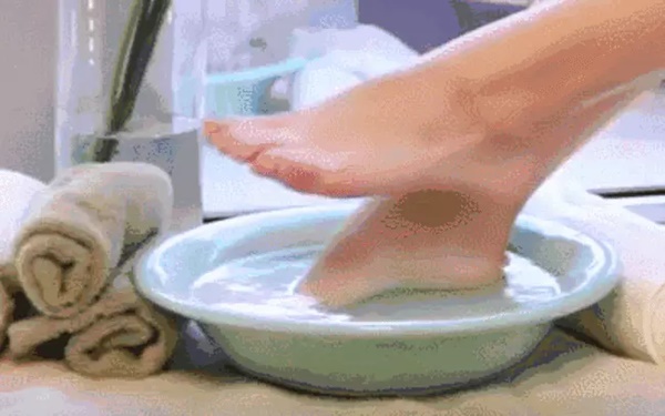 Những người dễ mắc bệnh ung thư thường có 5 điểm chung trước khi đi ngủ, đáng tiếc là người trẻ nào cũng có ít nhất 2 điểm-5