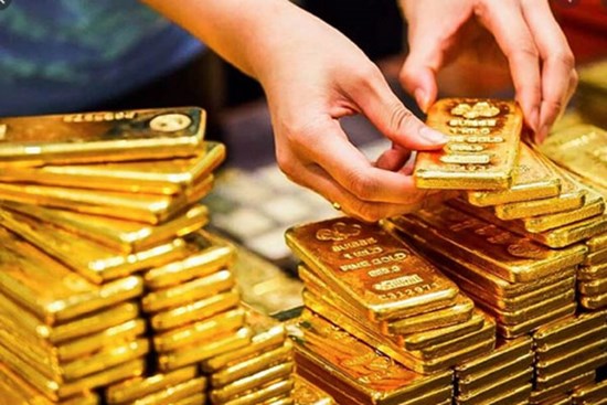 Giá vàng hôm nay 28/4: Rơi vào tình thế bất lợi