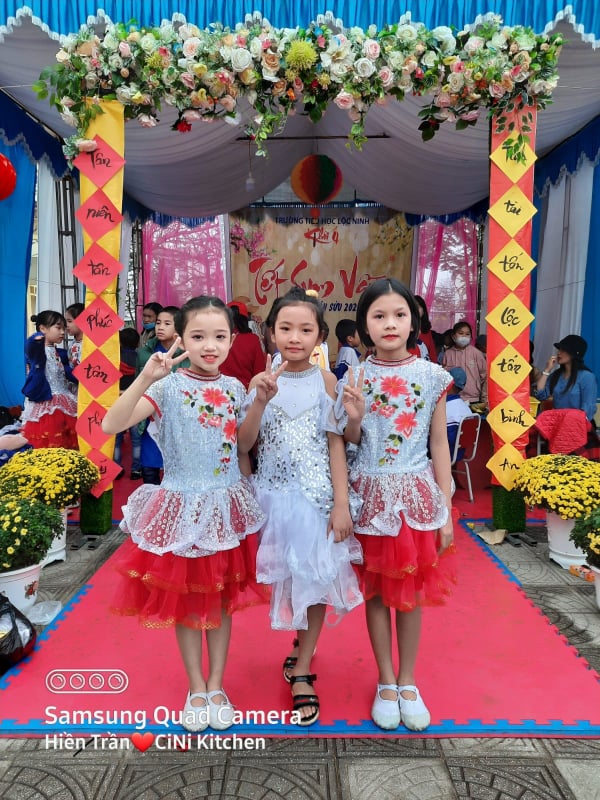 Câu hỏi xót xa của bé gái bị ung thư máu: Mẹ ơi hồi nhỏ mẹ cũng bị như con à? Mẹ cũng bị chọc tủy ạ? Có đau không?-14