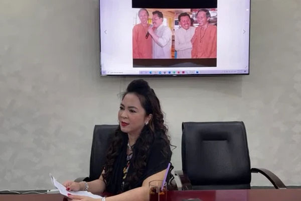 Bị vợ Dũng lò vôi réo tên căng đét, NS Hoài Linh lộ diện với màn giả gái xuất thần và thái độ gây chú ý bên NS Lê Giang-8