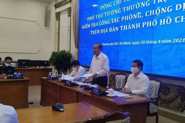 4 chuyên gia Ấn Độ và 1 nhân viên khách sạn nhiễm Covid-19, Yên Bái khuyến cáo người dân không đi khỏi địa phương vào dịp nghỉ lễ 30/4 - 1/5-2