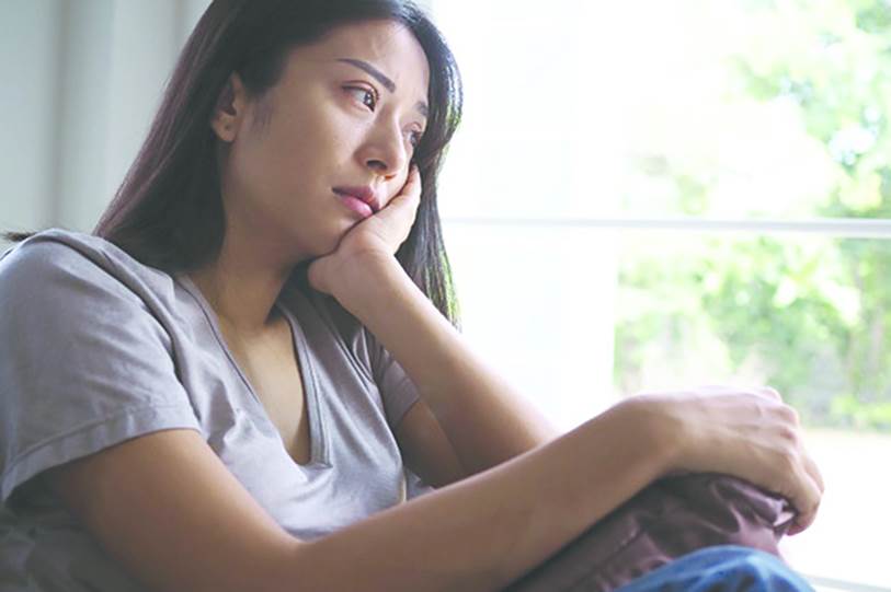 Vừa sinh xong được 2 tháng, hội bạn thân Đại học đến nhà thì thầm vào tai một điều khiến tôi hóa đá-2