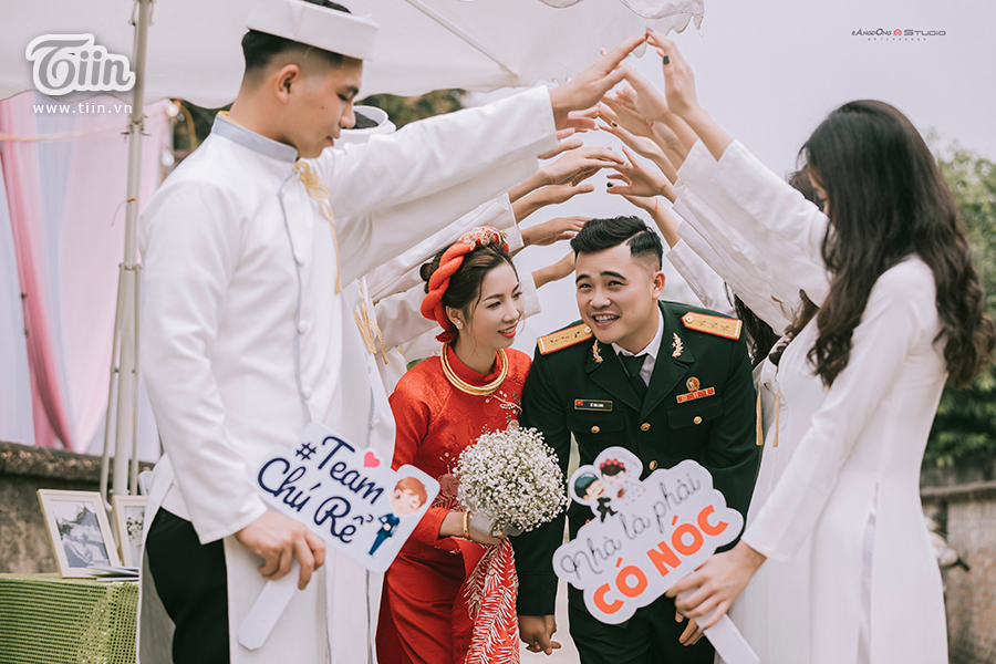 Tiễn con gái về nhà chồng, ông bố xứ Nghệ mắt rưng rưng, vừa quay lưng đã bật khóc nức nở-7