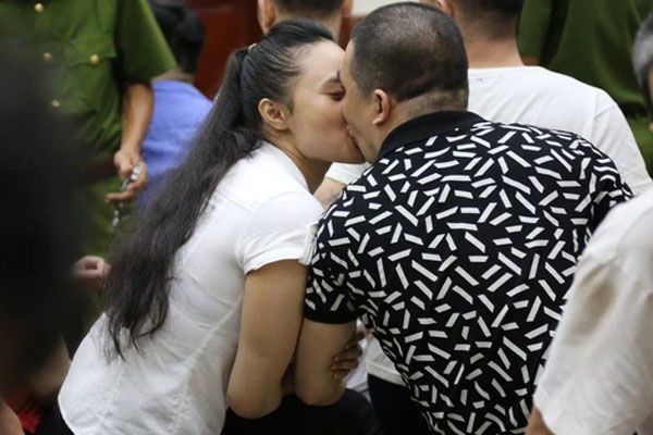 Yên Bái: Con rể dùng súng bắn chết bố mẹ vợ rồi tự sát-2