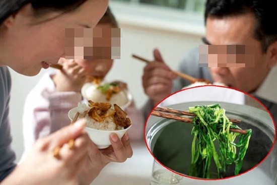 2 vợ chồng cùng nhập viện do ăn đồ thừa để qua đêm: Bác sĩ cảnh báo 4 món càng để lâu trong mùa hè càng dễ gây hại nội tạng
