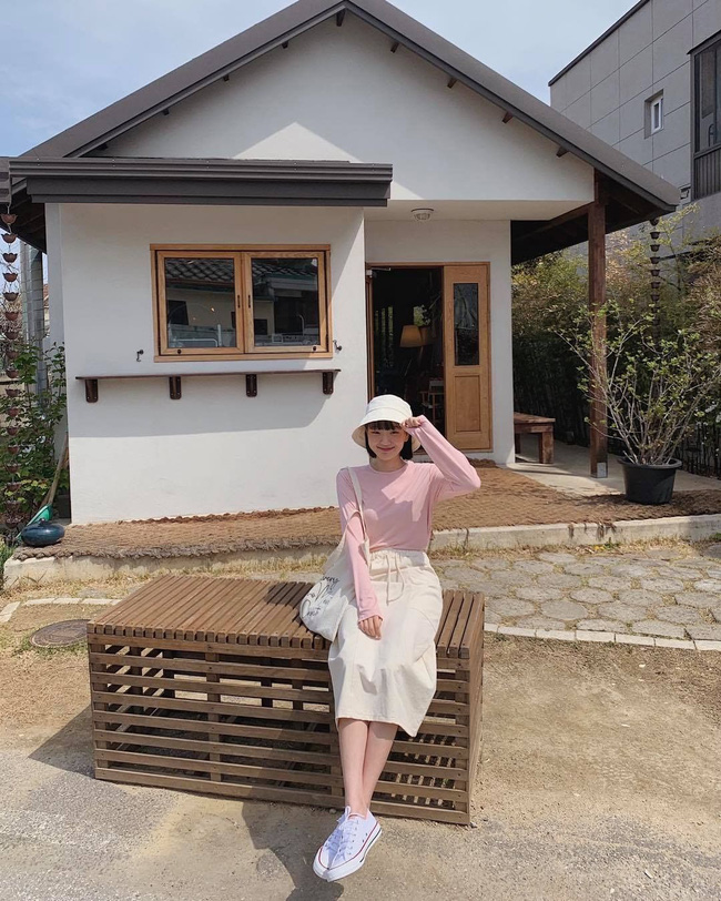 Đồ màu hồng soán ngôi đồ tím để thành hot trend, diện lên trẻ ra mấy tuổi mà vẫn sang-2