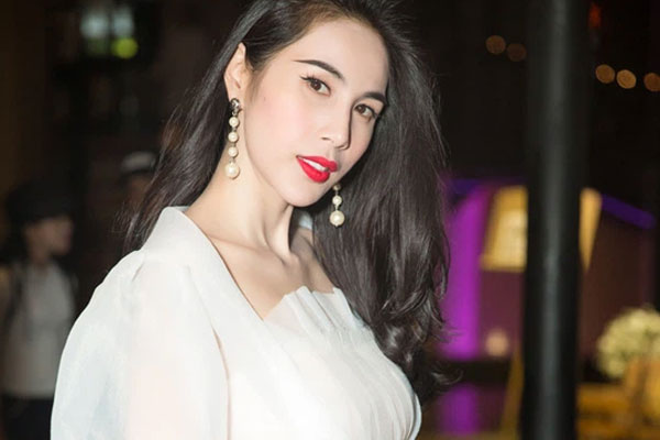 Thuỷ Tiên đáp trả cực căng khi bị soi chuyện từ thiện, cách giải thích lý do chọn điểm xây nhà chống lũ được công chúng khen ngợi-7