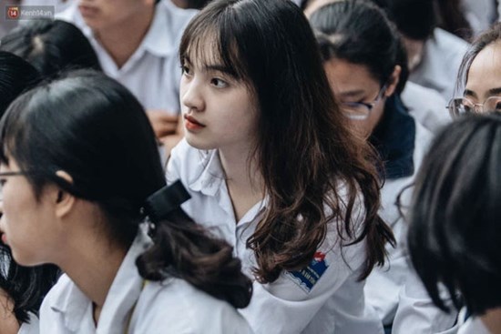 Dịch Covid-19 diễn biến phức tạp, Sở GD-ĐT TP.HCM gửi công văn khẩn tới học sinh, sinh viên