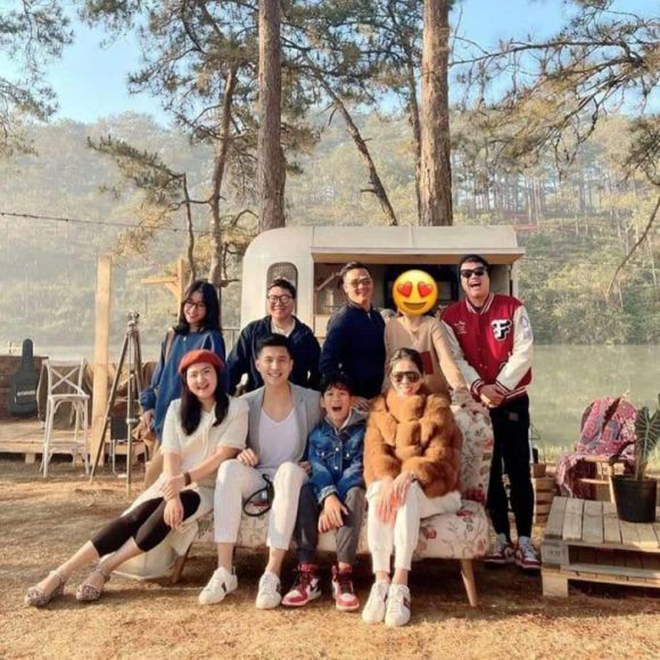 Bạn trai kém 12 tuổi đối xử với con riêng của Lệ Quyên thế nào?-3