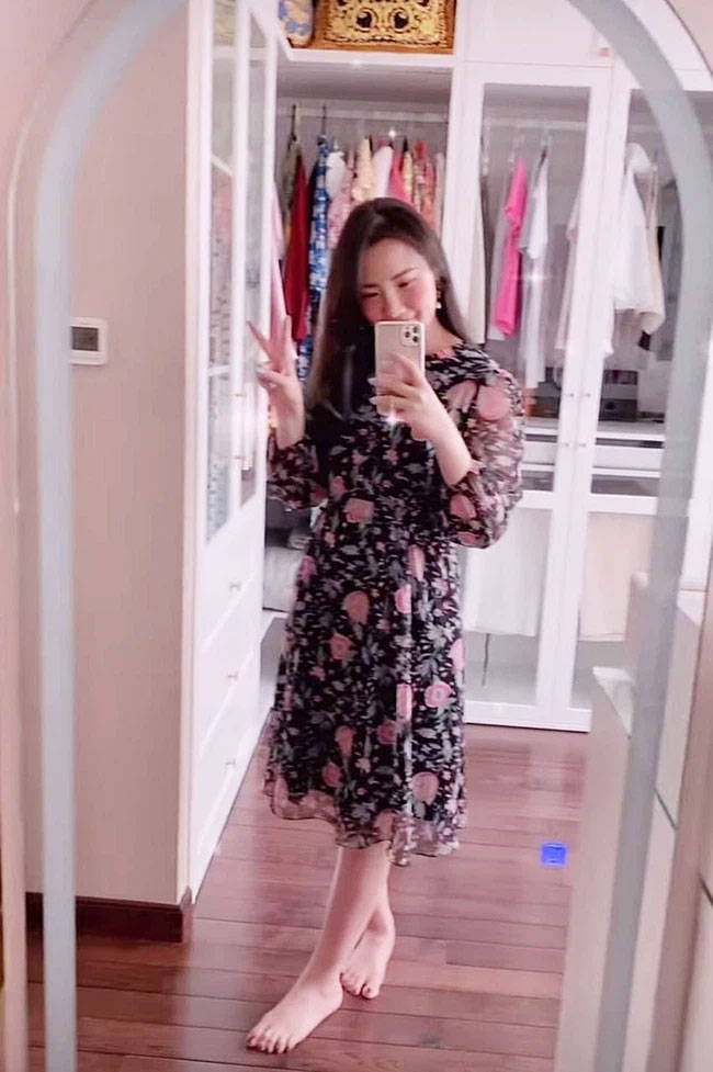 Primmy Trương khoe phòng ngủ với cả tủ nước hoa sang xịn, nhưng fan chỉ chú ý đến hình cô nàng trong gương sau loạt nghi vấn mang bầu-1