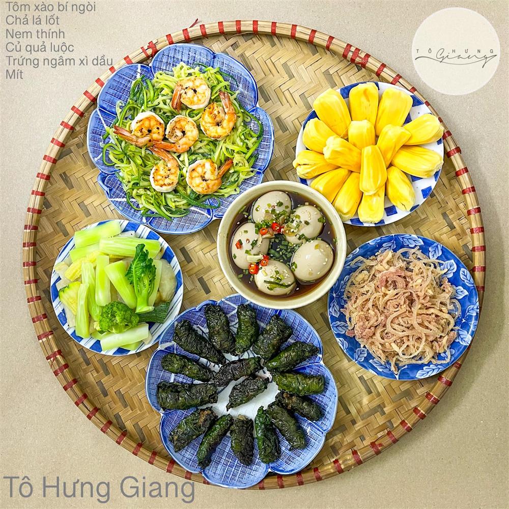 Nghỉ lễ mải chơi chẳng biết tối nay ăn gì, tham khảo ngay những mâm cơm nhà chất như nước cất của hotmom Hà Nội, nhìn đã thấy thèm-6