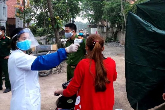 Khoanh vùng 20 hộ dân, lập 3 chốt kiểm soát liên quan đến ca dương tính SARS-CoV-2 ở Hà Nam