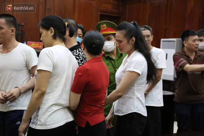 Cái kết đắng cho mối tình giữa trùm ma túy Văn Kính Dương và hot girl Ngọc Miu: Nhận hết tội trạng để bảo vệ người tình đến nụ hôn tạm biệt trước giờ nhận án tử-6