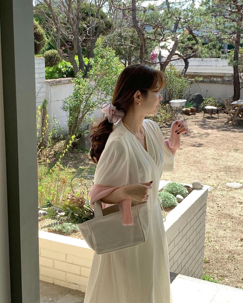 6 kiểu tóc lên hình sống ảo đẹp nhất: Đi chơi lễ cứ phải điệu đà, sang chảnh thế này mới được-11