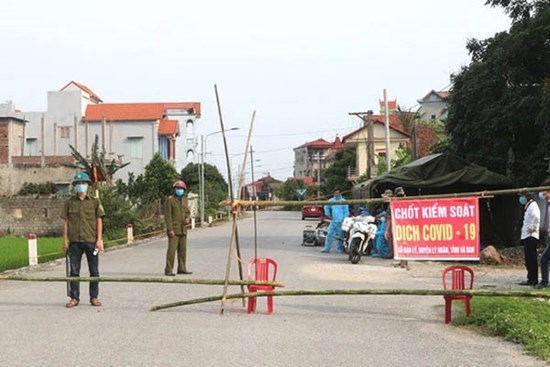 Hà Nam phong tỏa tạm thời một thôn, dừng toàn bộ lễ hội dịp nghỉ lễ 30/4 sau khi phát hiện hơn 100 F1, 300F2