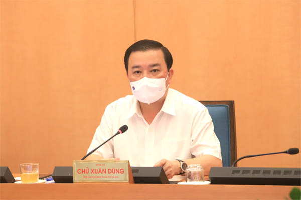 Bố đẻ nam thanh niên Hà Nam đi khám bệnh trước khi mắc COVID-19, vợ tập thể dục cùng nhiều người-2