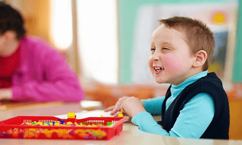 Bố mẹ cứ nghĩ con ngoan, nhưng thực chất là biểu hiện của chậm phát triển trí tuệ, để đến dấu hiệu cuối mới biết con có vấn đề thì đã muộn-4