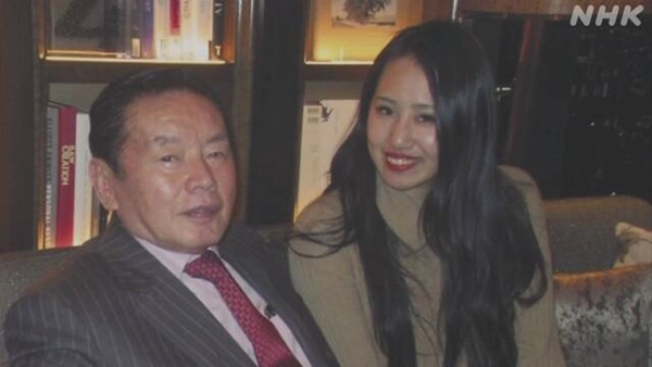 Triệu phú đào hoa 77 tuổi chết bất thình lình sau vài tháng kết hôn với vợ trẻ kém 55 tuổi, 3 năm sau, sự thật man rợ mới được hé lộ-3