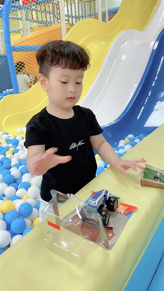 Con trai 5 tuổi hay ốm vặt nằm viện, hot mom Hương Trần - vợ cũ của Việt Anh vẫn có bí kíp chăm con cực bụ bẫm-7