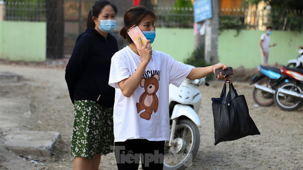 Hà Nội phong tỏa khẩn cấp nơi ở của 2 công nhân mắc COVID-19-3