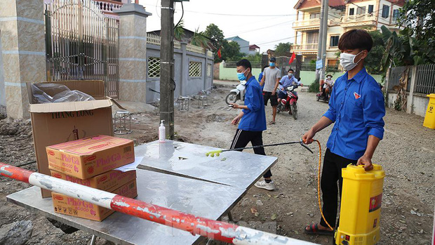 Hà Nội phong tỏa khẩn cấp nơi ở của 2 công nhân mắc COVID-19-5