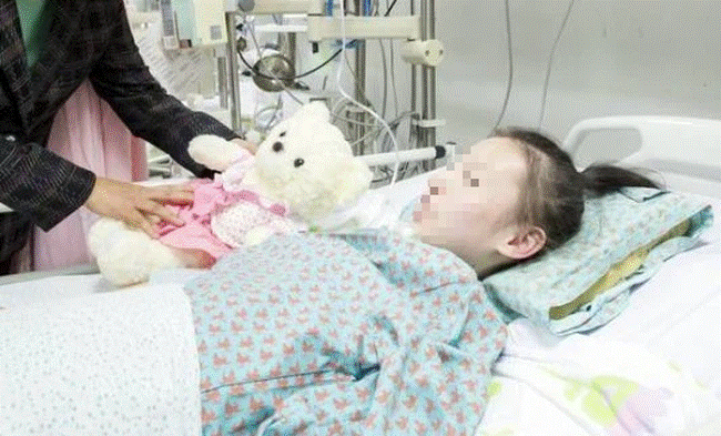 Đằng sau một món đồ chơi đáng yêu, Hello Kitty chứa đựng lời đồn ghê rợn, bắt nguồn từ bi kịch mẹ bất chấp cứu con gái 14 tuổi mắc bệnh ung thư-2