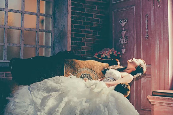 Phát hiện mất 5 lượng vàng, tôi hô hoán ầm ĩ thì mẹ chồng bình thản kể một chuyện khiến tôi bật khóc cảm ơn bà-2