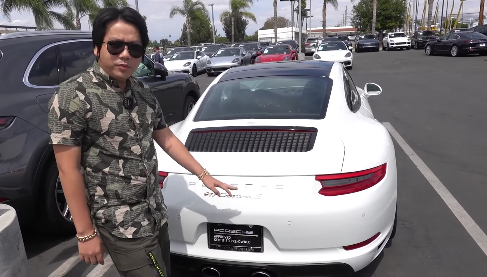 Khoa Pug ở Mỹ tậu siêu xe tiền tỷ để giảm áp lực xài tiền, nhiều dân chơi ở Việt Nam nhìn mà ao ước-2